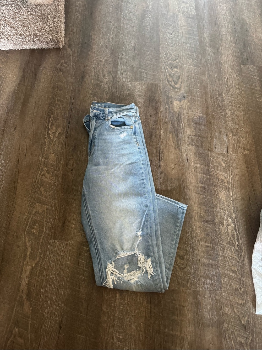 American Eagle Outfitters Light Blue MOM Straight Leg Jeans
